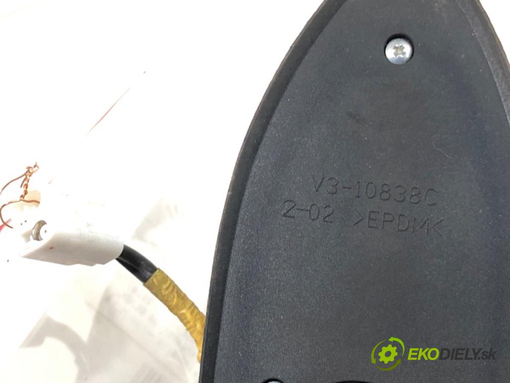 TOYOTA AURIS II Kombi 2017 73 kW 1.8 Hybrid (ZWE186_) 1798 ANTENA V3-10838C