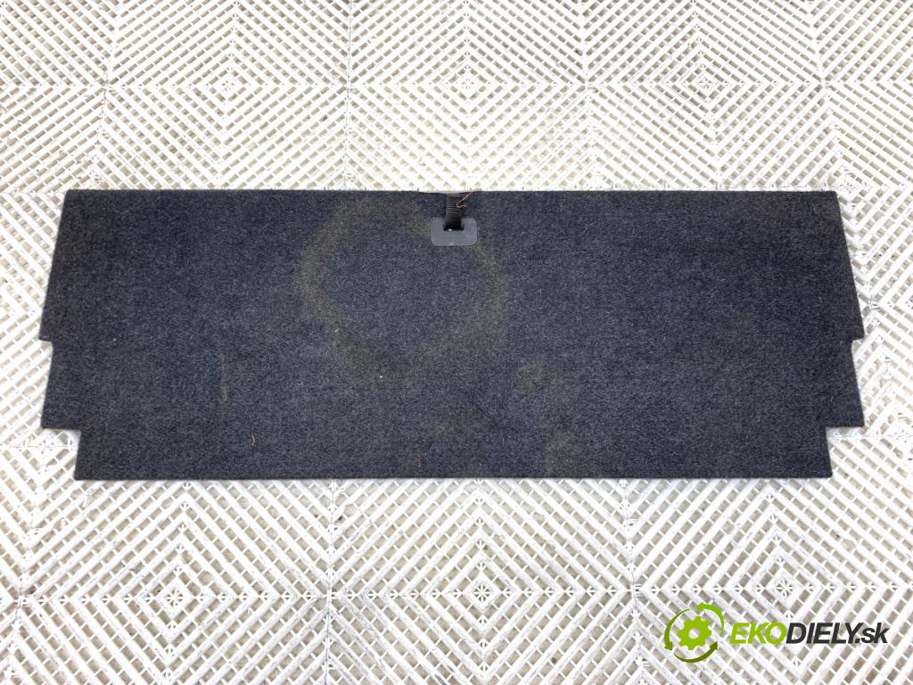 TOYOTA AURIS II Kombi 2017 73 kW 1.8 Hybrid (ZWE186_) 1798 podlaha kufra 58410-02020