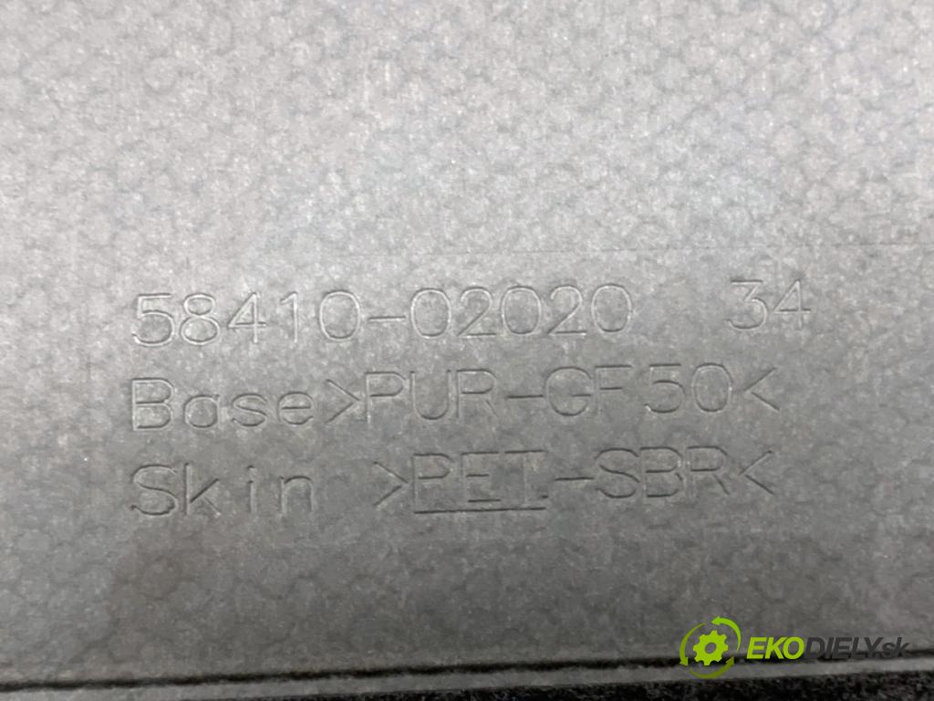 TOYOTA AURIS II Kombi 2017 73 kW 1.8 Hybrid (ZWE186_) 1798 podlaha kufra 58410-02020