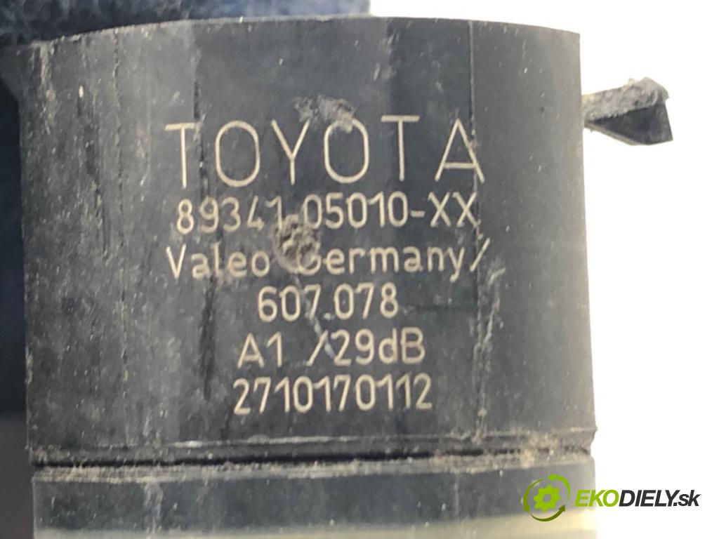 TOYOTA AURIS II Kombi 2017 73 kW 1.8 Hybrid (ZWE186_) 1798 Snímač PDC 89341-05010