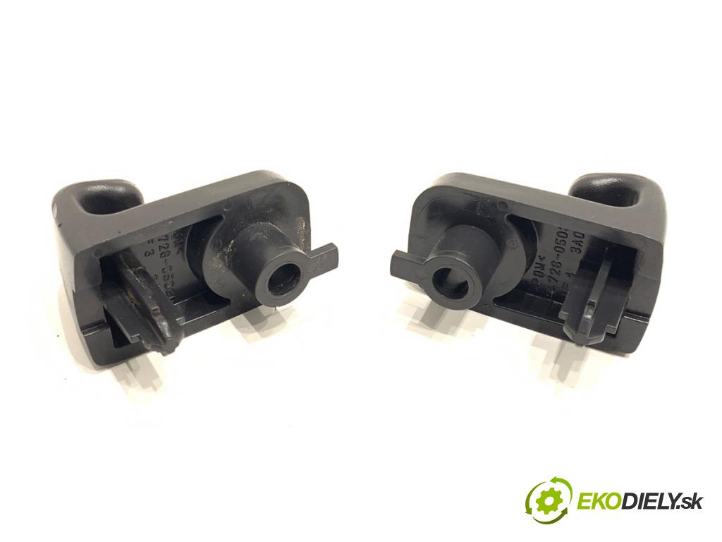 TOYOTA AURIS II Kombi 2017 73 kW 1.8 Hybrid (ZWE186_) 1798 HÁK: Vešiak: Uchytenie kufra 64726-05030