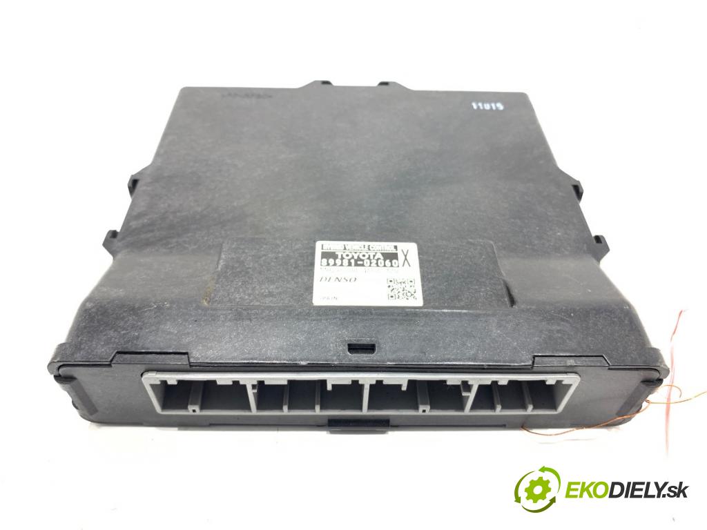 TOYOTA AURIS II Kombi 2017 73 kW 1.8 Hybrid (ZWE186_) 1798 Modul Riadiaca jednotka 89981-02060 (Riadiaca jednotka ostatné)