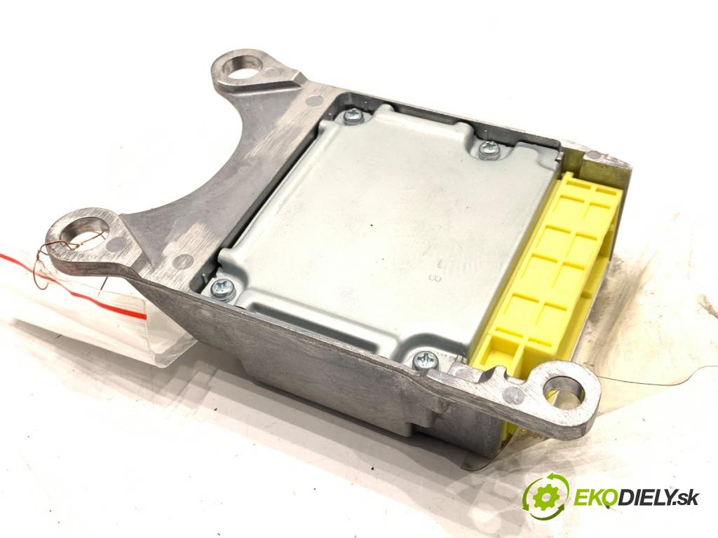 TOYOTA AURIS II Kombi 2017 73 kW 1.8 Hybrid (ZWE186_) 1798 senzor airbag 89170-02J70 (Snímač)