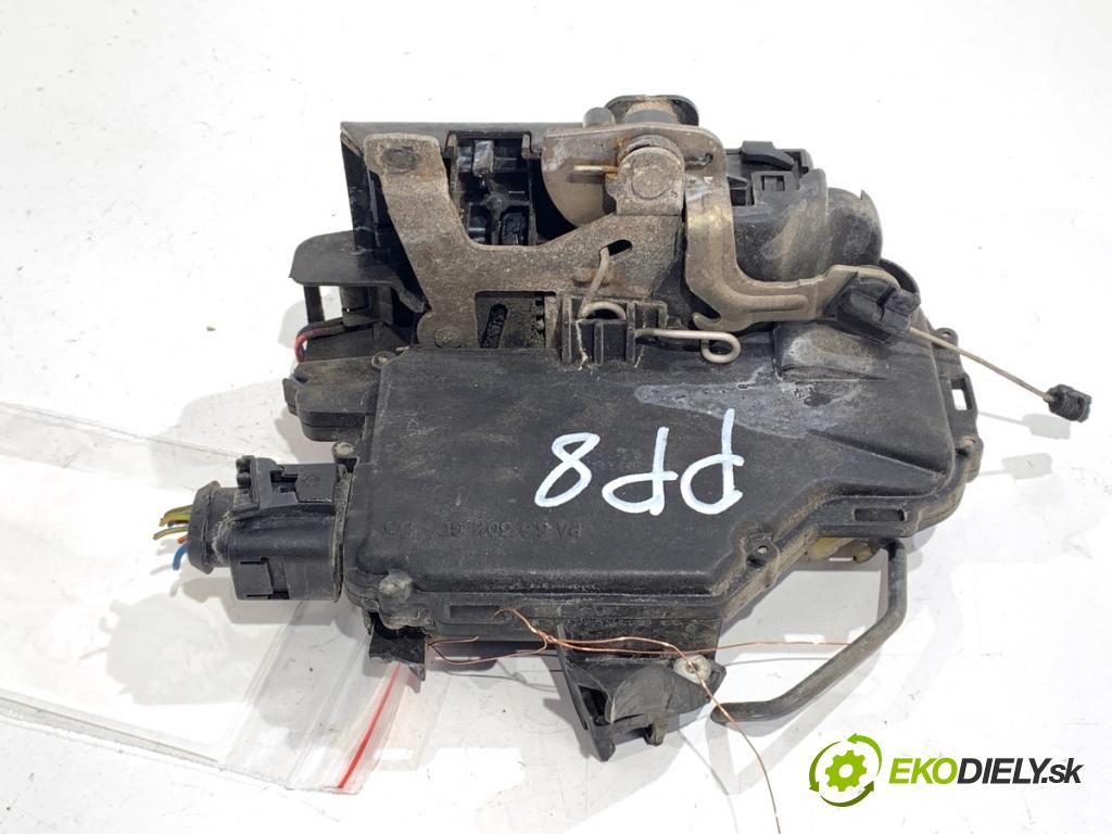 SEAT LEON I liftback 2001 66 kW 1.9 TDI 1896 zámok Dvere pravy predný