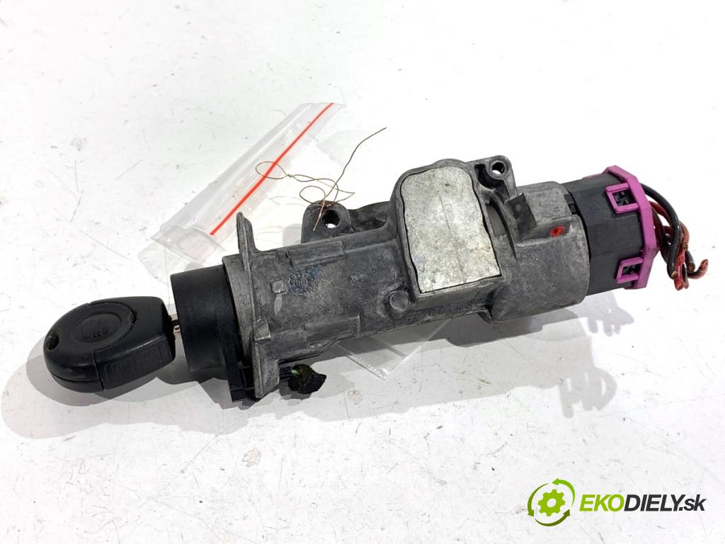 SEAT LEON I liftback 2001 66 kW 1.9 TDI 1896 spinačka 4B0905851C (Spínacia skrinka)