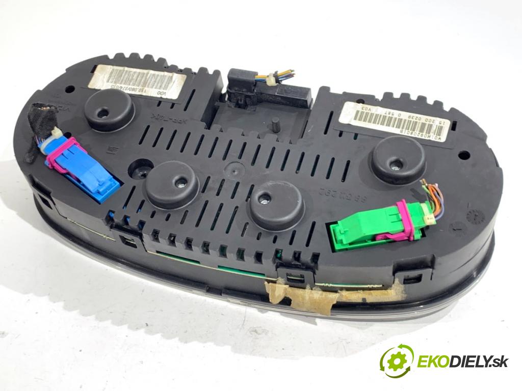 SEAT LEON I liftback 2001 66 kW 1.9 TDI 1896 Prístrojovka (Prístrojová doska)