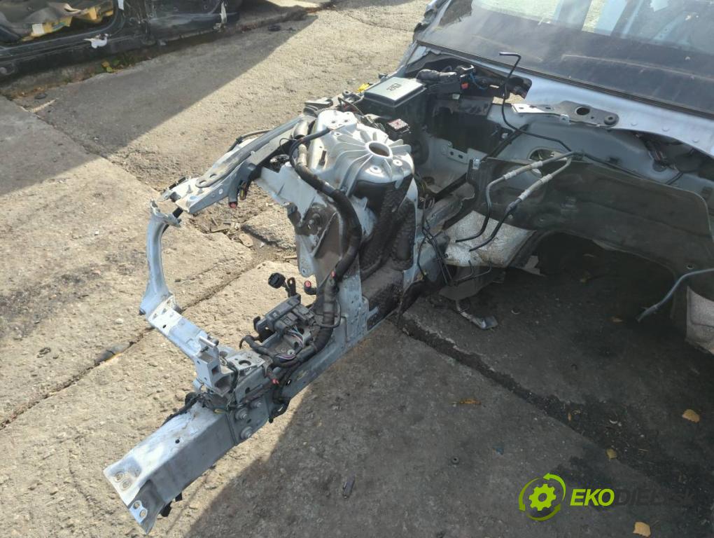 JAGUAR XF II sedan 2018 132 kW 2.0 D 1999 karoséria ČTVRŤÁK: Blatník zad ľavy pravy prah strecha PODŁUŻNICA ľavy pravy
