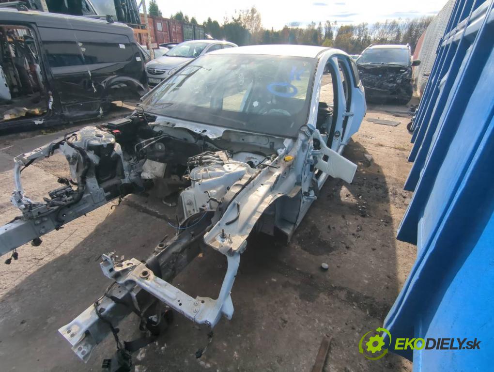 JAGUAR XF II sedan 2018 132 kW 2.0 D 1999 karoséria ČTVRŤÁK: Blatník zad ľavy pravy prah strecha PODŁUŻNICA ľavy pravy