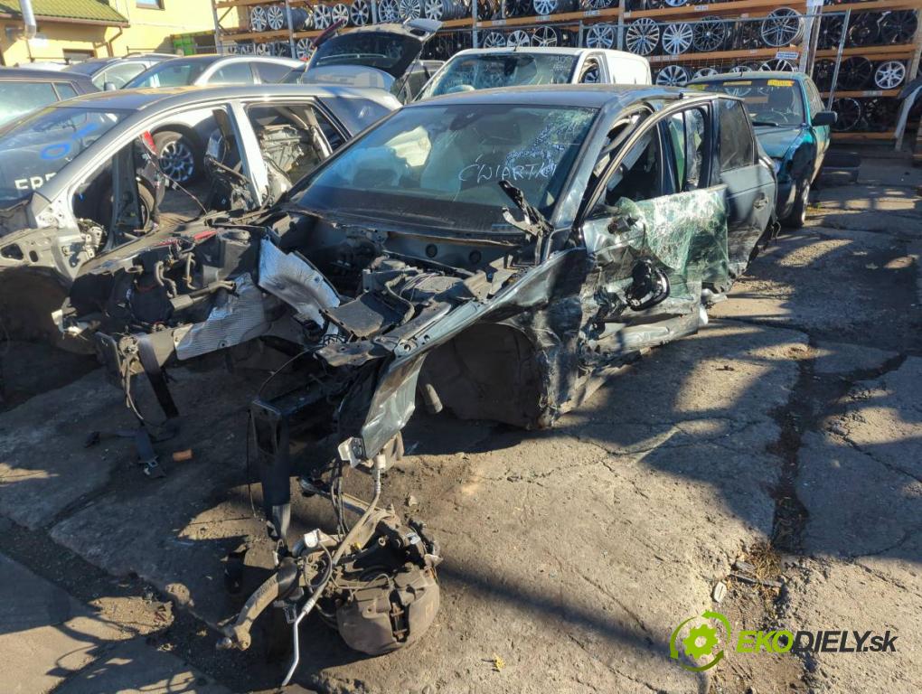 AUDI A4 B9 Kombi 2017 140 kW 2.0 TDI quattro 1968 karoséria ČTVRŤÁK: Blatník zad ľavy pravy prah strecha PODŁUŻNICA ľavy pravy 