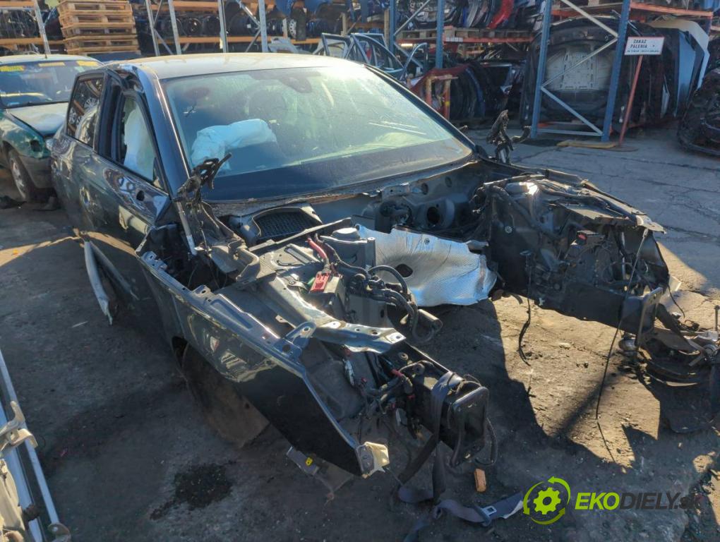 AUDI A4 B9 Kombi 2017 140 kW 2.0 TDI quattro 1968 karoséria ČTVRŤÁK: Blatník zad ľavy pravy prah strecha PODŁUŻNICA ľavy pravy