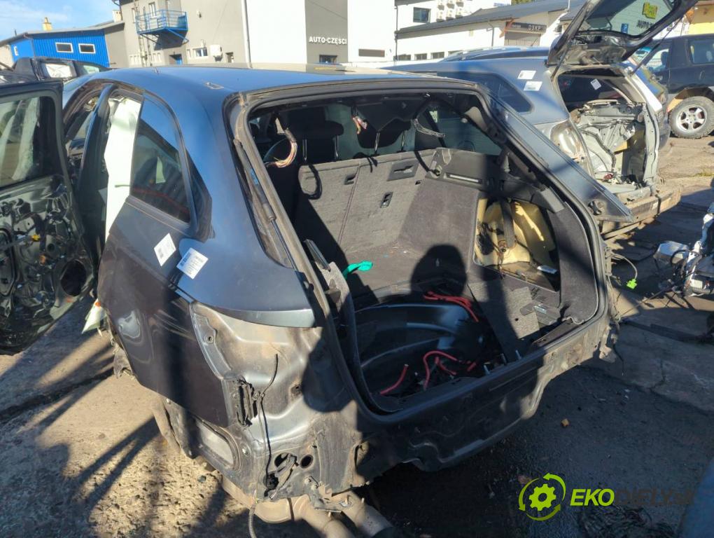 AUDI A4 B9 Kombi 2017 140 kW 2.0 TDI quattro 1968 karoséria ČTVRŤÁK: Blatník zad ľavy pravy prah strecha PODŁUŻNICA ľavy pravy
