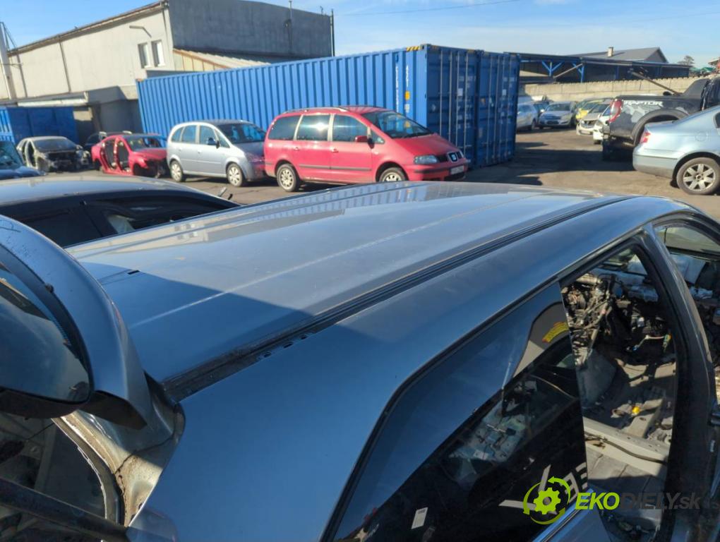 TOYOTA AURIS II Kombi 2017 73 kW 1.8 Hybrid (ZWE186_) 1798 karoséria ČTVRŤÁK: Blatník zad ľavy pravy prah strecha PODŁUŻNICA ľavy pravy
