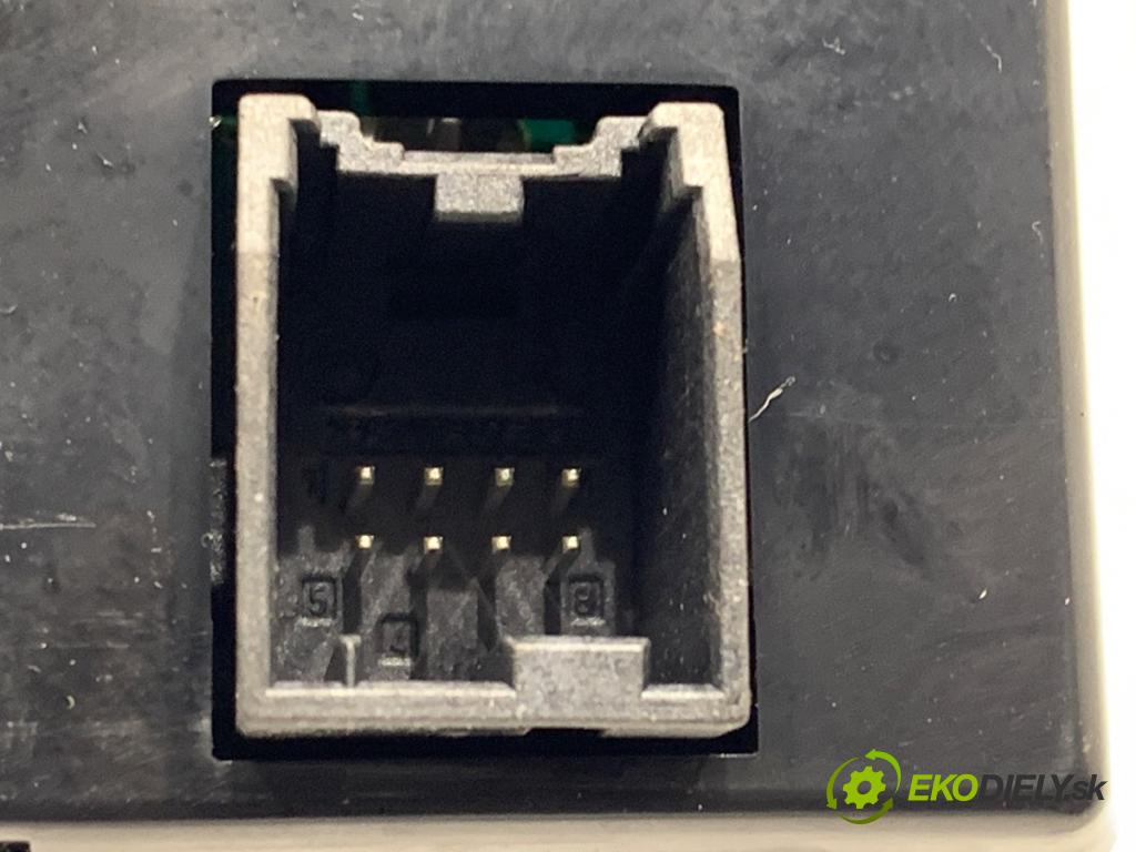 OPEL MERIVA B nadwozie wielkoprzestrzenne (MPV) 2015 88 kW 1.4 LPG (75) 1364 Dislpej 13390277 (Prístrojová doska)