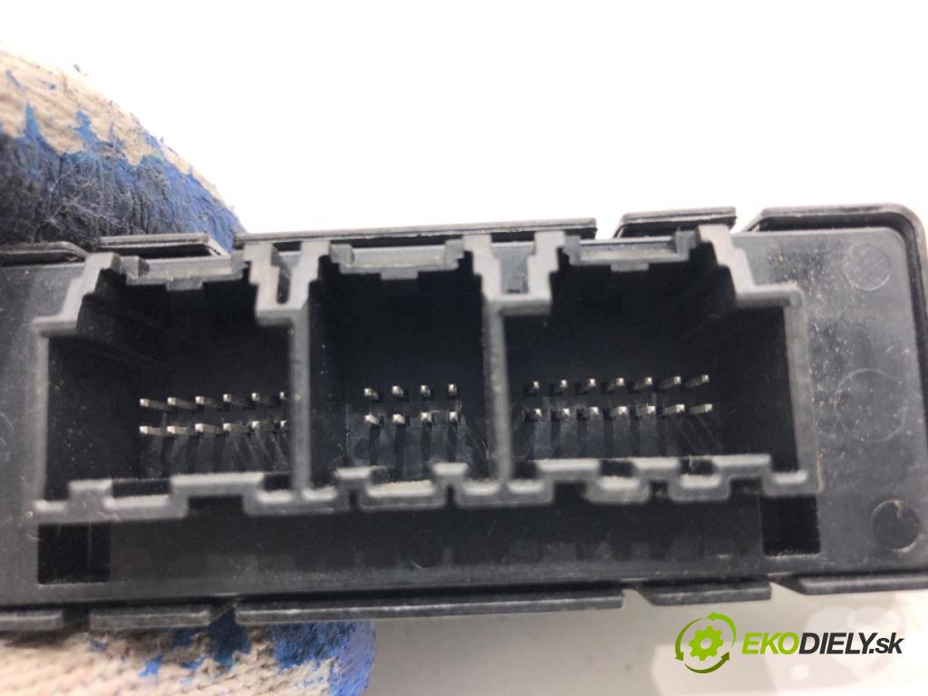 OPEL MERIVA B nadwozie wielkoprzestrzenne (MPV) 2015 88 kW 1.4 LPG (75) 1364 Modul PDC 13447860 (Riadiaca jednotka ostatné)