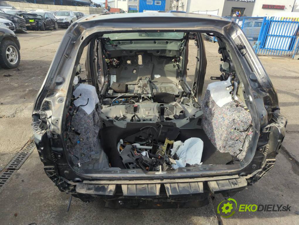 JEEP CHEROKEE KL SUV 2019 200 kW 3.2 V6 4x4 3239 karoséria ČTVRŤÁK: Blatník zad ľavy pravy prah strecha PODŁUŻNICA ľavy pravy