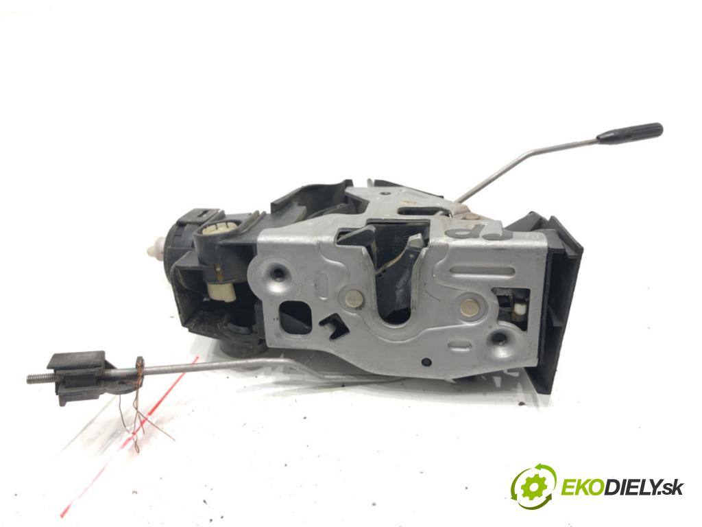 MERCEDES-BENZ W168 liftback 2004 70 kW A 170 CDI (168.009, 168.109) 1689 zámok Dvere pravy predný 