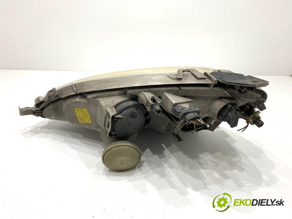 MERCEDES-BENZ W168 liftback 2004 70 kW A 170 CDI (168.009, 168.109) 1689 Svetlomet pravy predný A1688201861