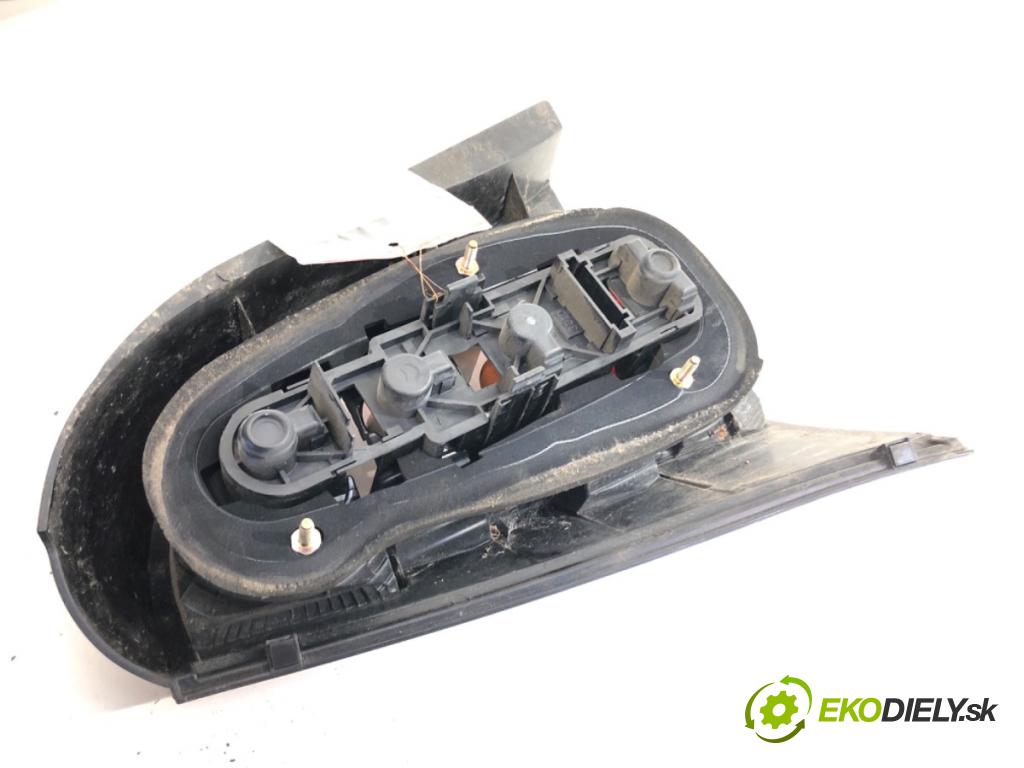 MERCEDES-BENZ W168 liftback 2004 70 kW A 170 CDI (168.009, 168.109) 1689 Svetlo pravy zad 1688202864