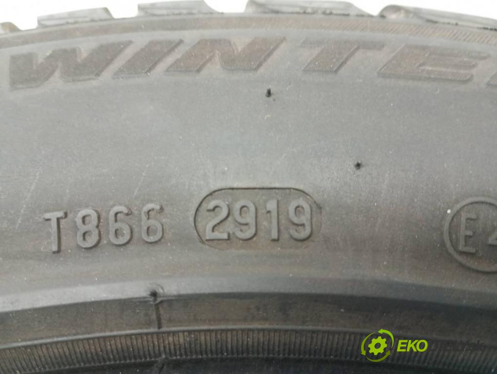 --- --- PNEUMATIKY: zima 2X 205/55 16" PIRELLI