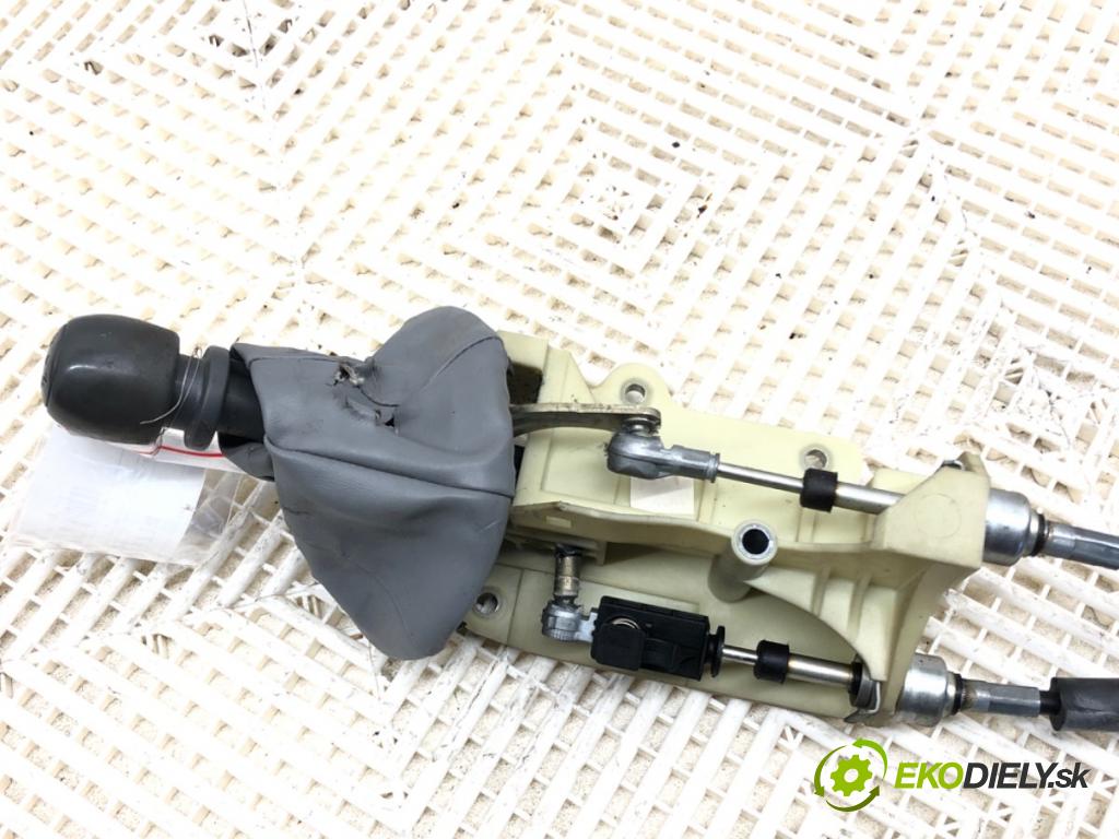 FIAT PANDA II liftback 2004 40 kW 1.1 (169.AXA1A) 1108 Kulisa  (Rýchlostná páka (kulisa))