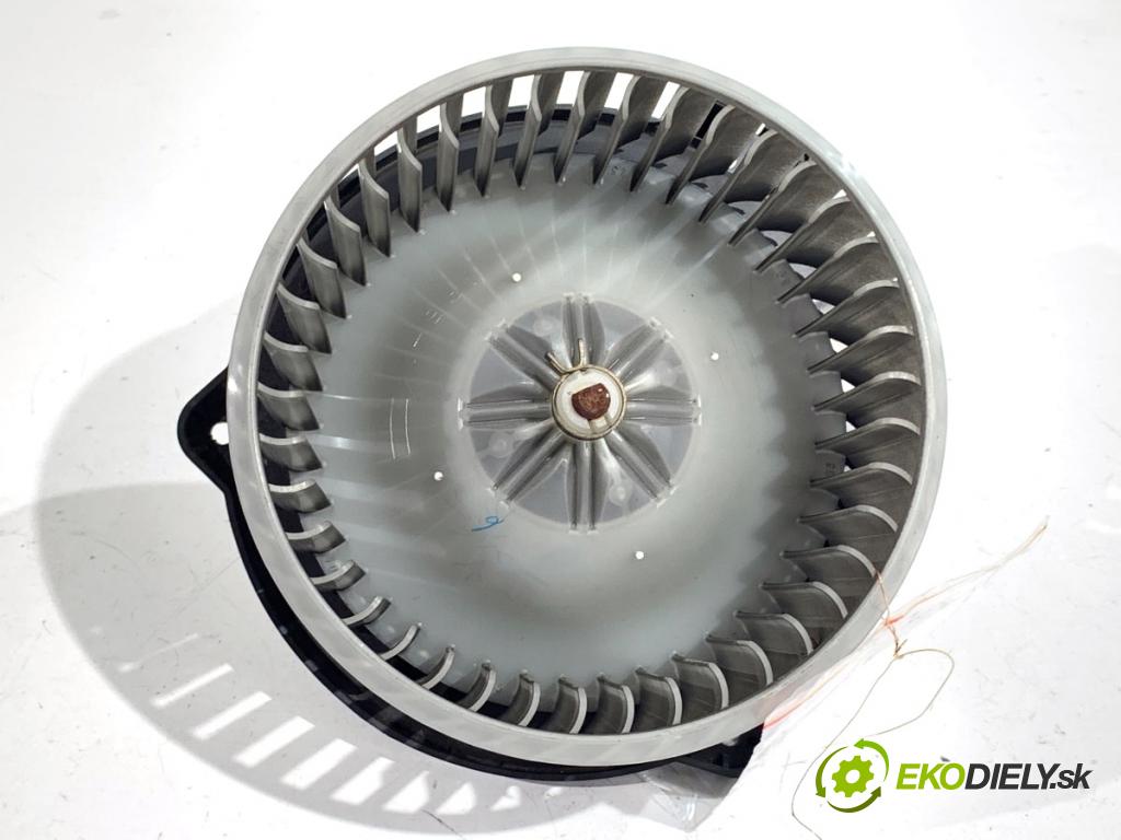 TOYOTA AVENSIS T25 liftback 2005 95 kW 1.8 (ZZT251_) 1794 ventilátor kúrenia 0130101602 016070-0600