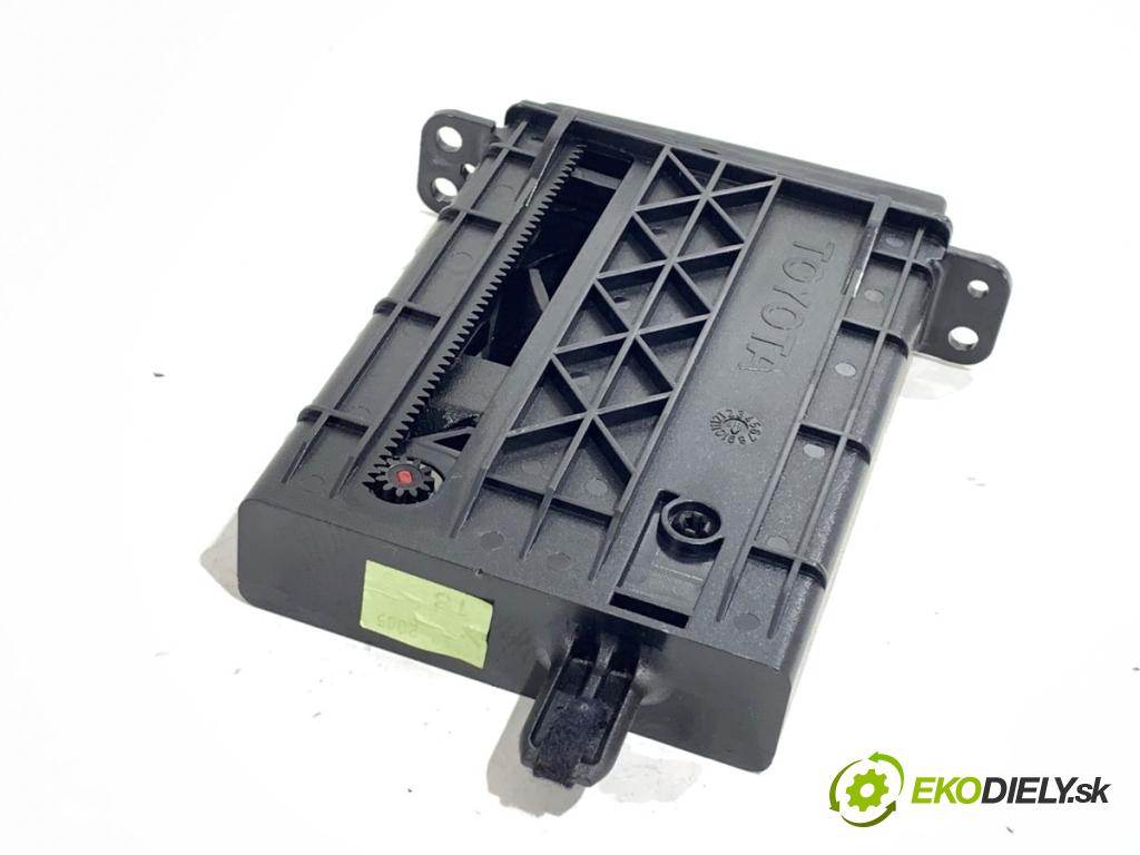 TOYOTA AVENSIS T25 liftback 2005 95 kW 1.8 (ZZT251_) 1794 Držiak na nápoje  (Držiak (úchyt) na nápoje)