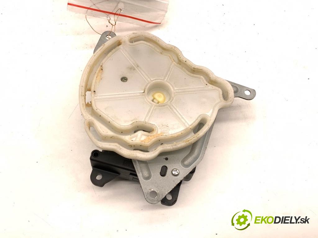 TOYOTA AVENSIS T25 liftback 2005 95 kW 1.8 (ZZT251_) 1794 Motor kúrenia 063700-8610