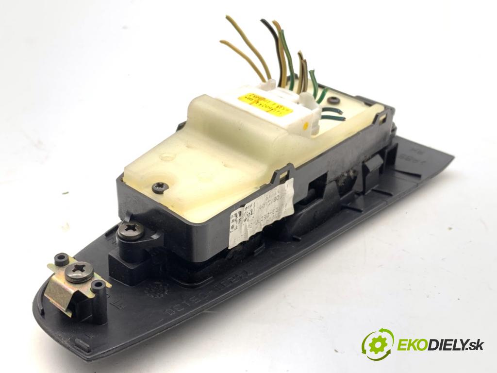 TOYOTA AVENSIS T25 liftback 2005 95 kW 1.8 (ZZT251_) 1794 Prepínač okien 84820-05110 (Prepínacie páčky pod volantom)