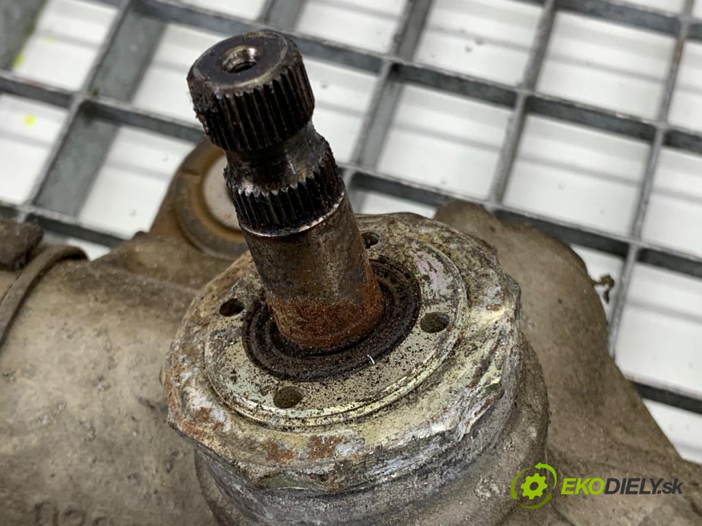 TOYOTA AVENSIS T25 liftback 2005 95 kW 1.8 (ZZT251_) 1794 řízení  (Řízení)