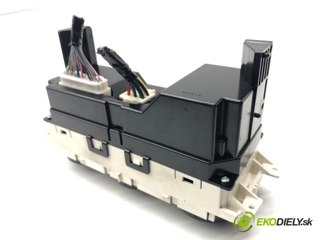 TOYOTA AVENSIS T25 liftback 2005 95 kW 1.8 (ZZT251_) 1794 Panel ovládania kúrenia 55900-05101 (Prepínacie páčky pod volantom)