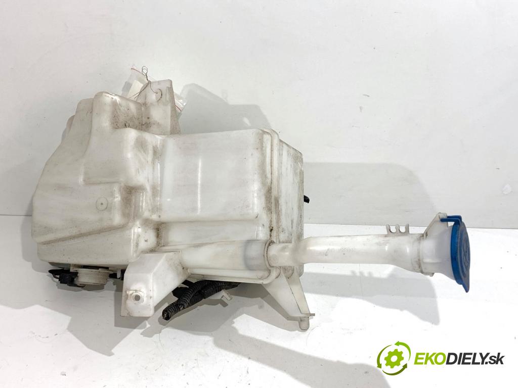VOLVO V40 liftback 2015 88 kW D2 1969 Nádržka ostrekovačov 31276094