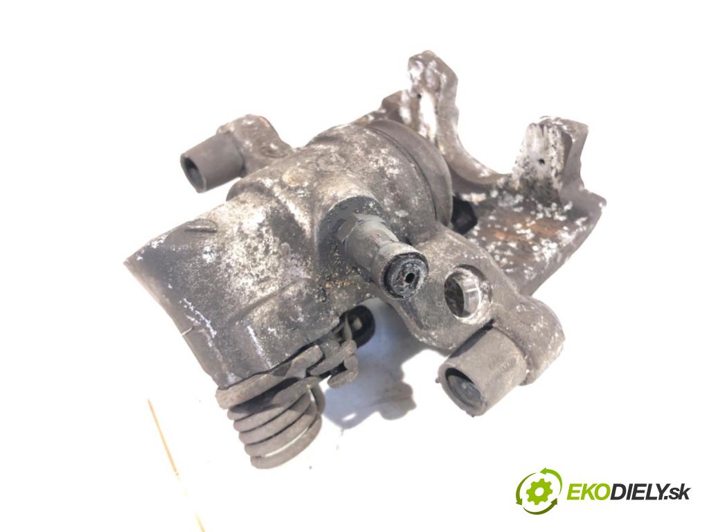 VOLVO V40 liftback 2015 88 kW D2 1969 Brzdič strmeň pravy zad 31341231