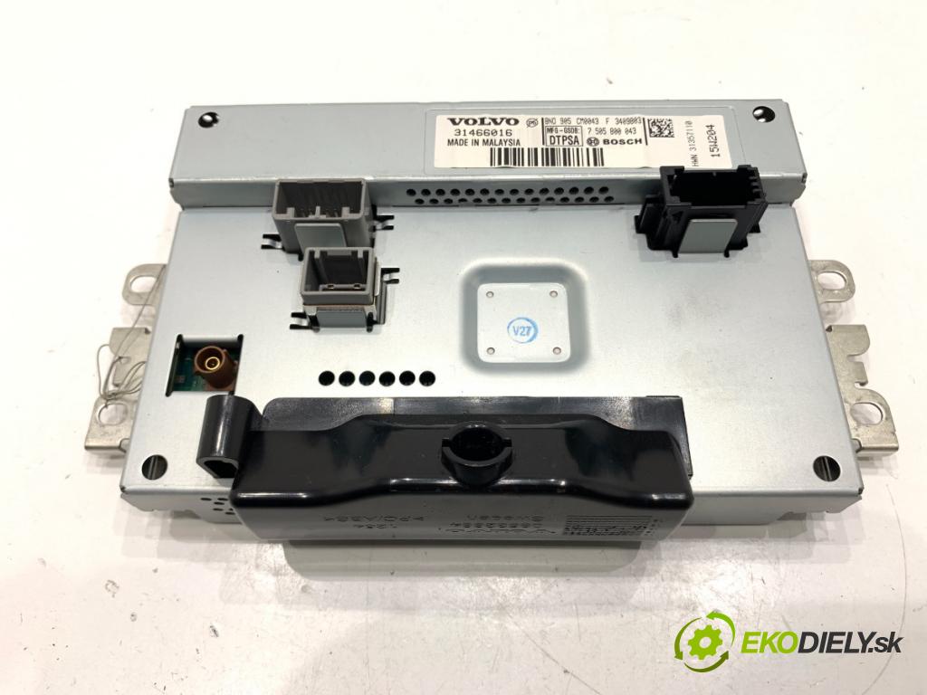 VOLVO V40 liftback 2015 88 kW D2 1969 Dislpej 31466016 (Prístrojová doska)