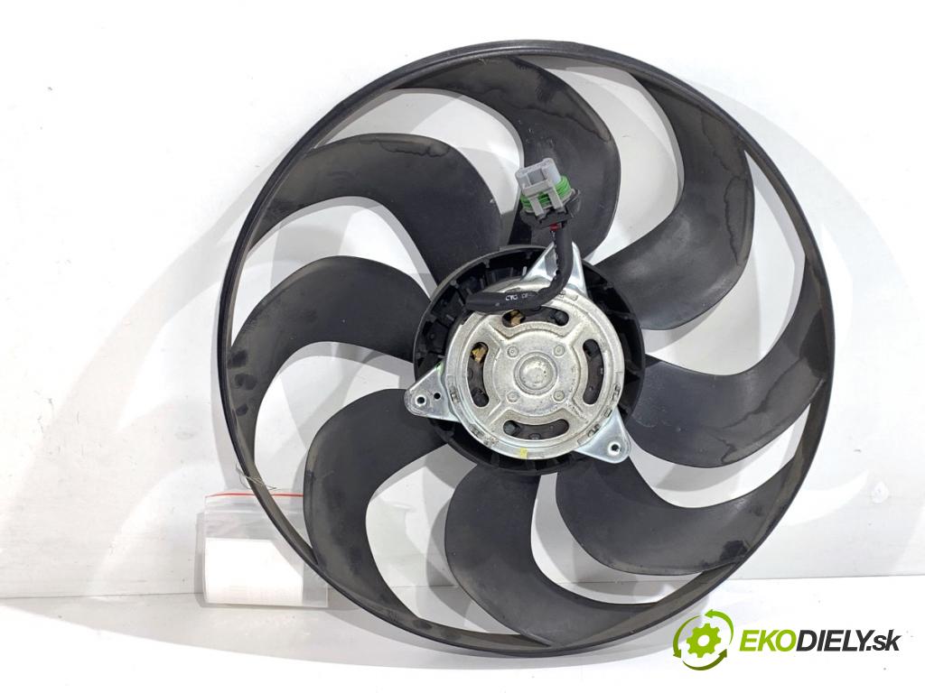 VOLVO V40 liftback 2015 88 kW D2 1969 Ventilátor klimatizácie 5000785 (Ventilátor chladiča klimatizácie)