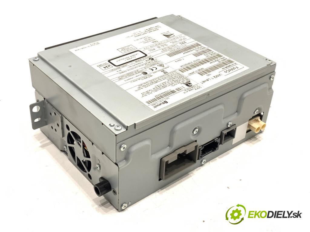 VOLVO V40 liftback 2015 88 kW D2 1969 RADIO 31396096 (Audio zariadenie)