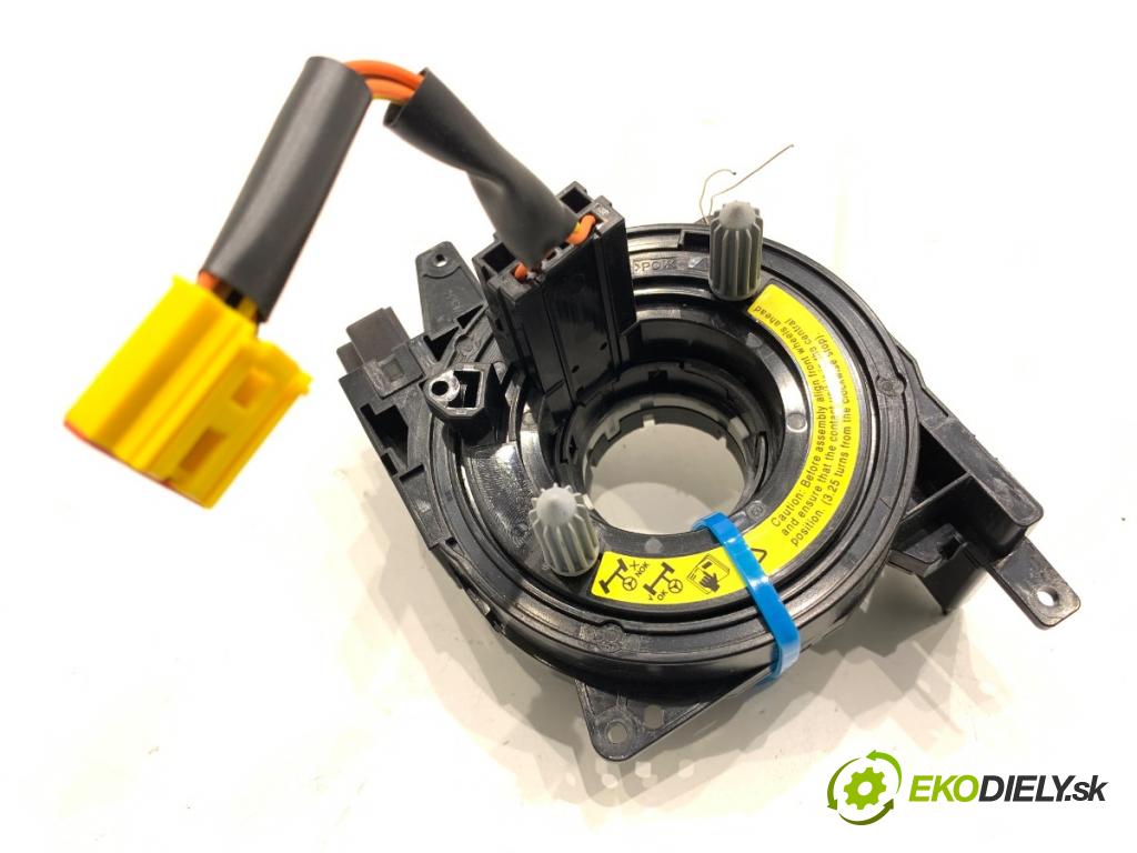 VOLVO V40 liftback 2015 88 kW D2 1969 kroužek slimák airbag AND761002D (Airbag)