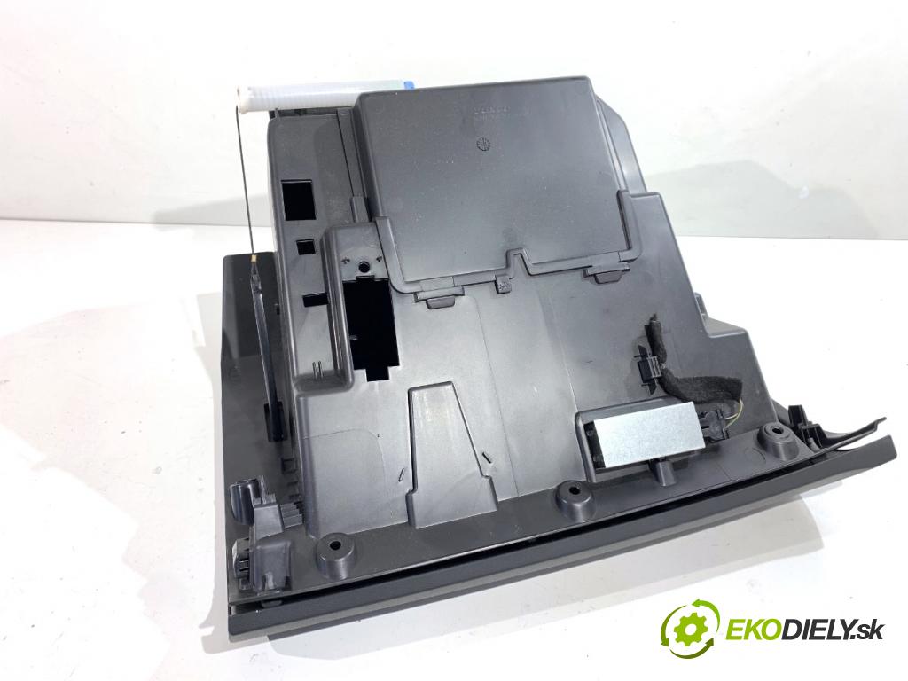 VOLVO V40 liftback 2015 88 kW D2 1969 Priehradka, kastlík spolujazdca 8632803 (Priehradka (kastlík))