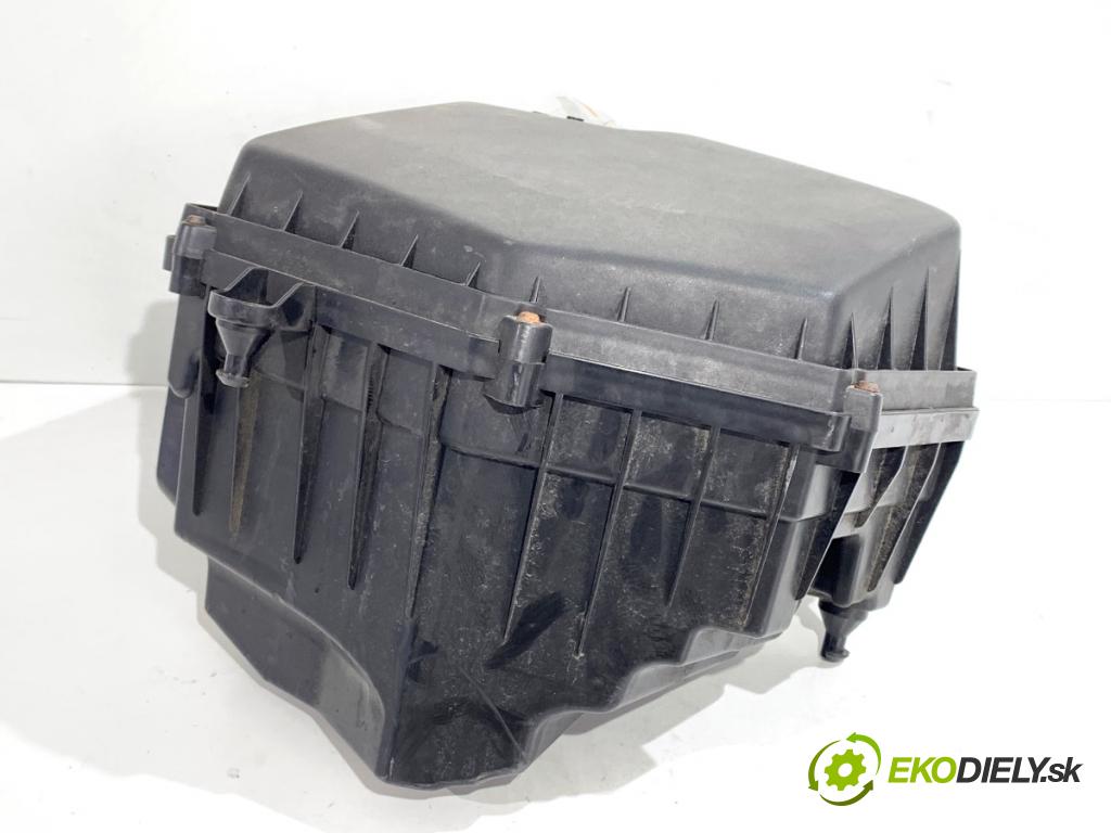 VOLVO V40 liftback 2015 88 kW D2 1969 Obal filtra vzduchu 31338653 (Obal vzduchového filtra)