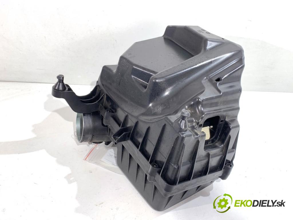 VOLVO V40 liftback 2015 88 kW D2 1969 Obal filtra vzduchu 31338653 (Obal vzduchového filtra)