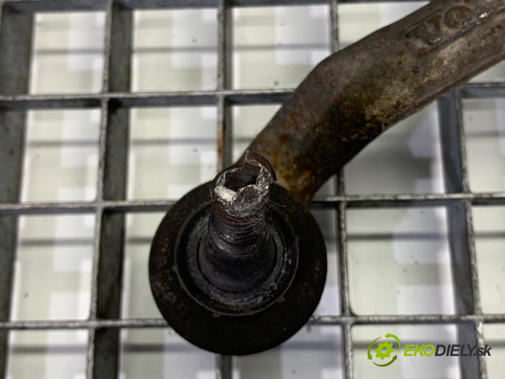 VOLVO V40 liftback 2015 88 kW D2 1969 řízení (Řízení)