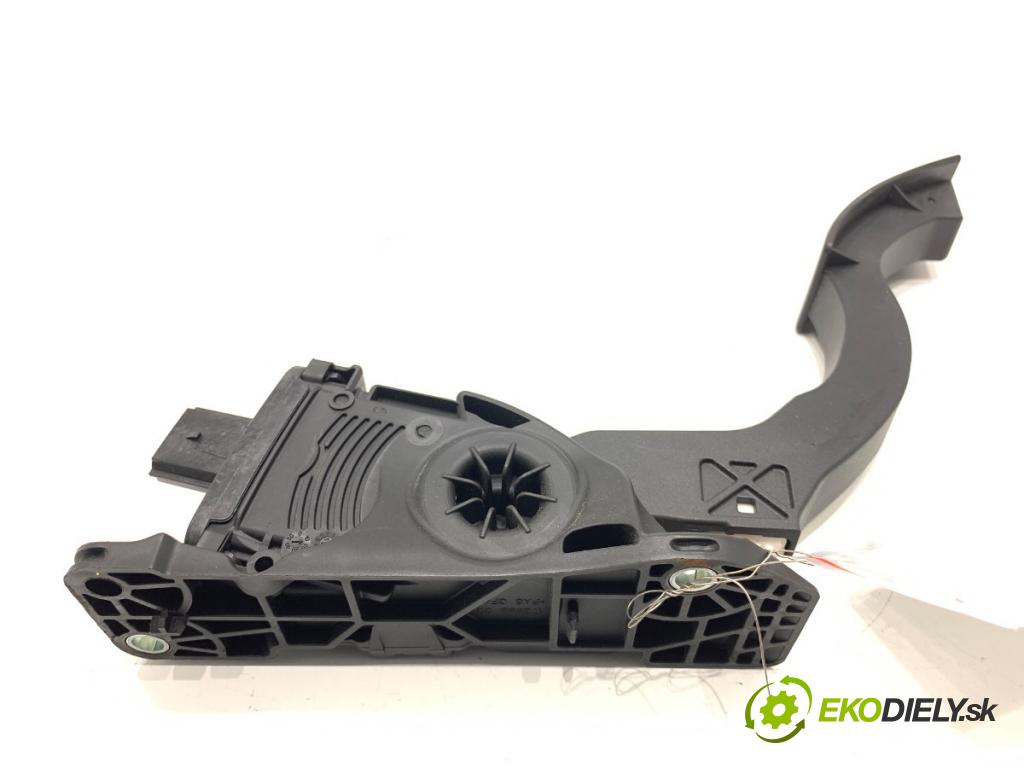 VOLVO V40 liftback 2015 88 kW D2 1969 Potenciometer plynu 31280597 (Potenciometer plynového pedálu)