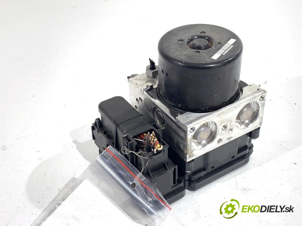 VOLVO V40 liftback 2015 88 kW D2 1969 Pumpa ABS P31423315 (Pumpa ABS)