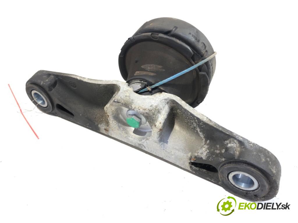 VOLVO V40 liftback 2015 88 kW D2 1969 AirBag Motor ľavy 31460727