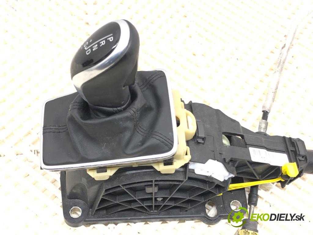 VOLVO V40 liftback 2015 88 kW D2 1969 Kulisa 31367679 (Rýchlostná páka (kulisa))