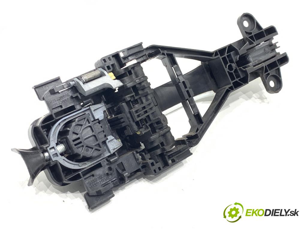 VOLVO V40 liftback 2015 88 kW D2 1969 Kľučka vonkajšia ľavy zad
