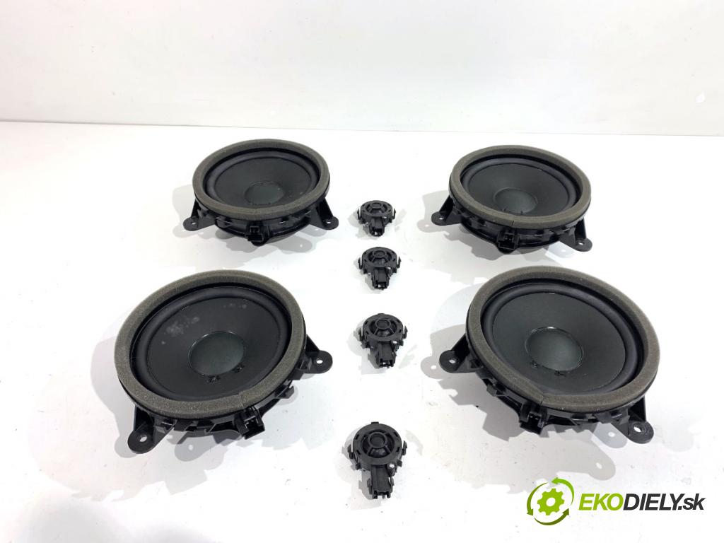 VOLVO V40 liftback 2015 88 kW D2 1969 reproduktory 30657445