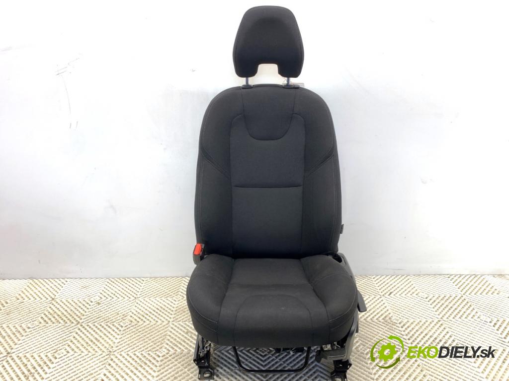 VOLVO V40 liftback 2015 88 kW D2 1969 Sedadlo ľavy predný 