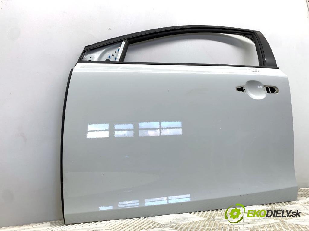 VOLVO V40 liftback 2015 88 kW D2 1969 Dvere ľavy predný