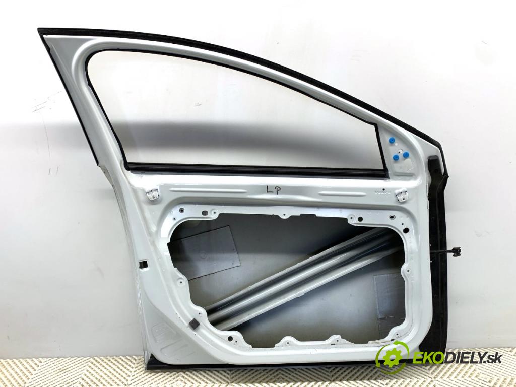 VOLVO V40 liftback 2015 88 kW D2 1969 Dvere ľavy predný