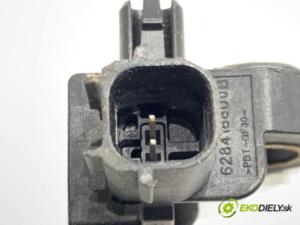 VOLVO V40 liftback 2015 88 kW D2 1969 Snímač nárazu 31387892 (Snímač nárazu)